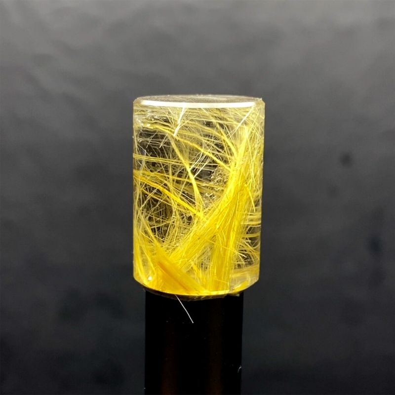 Trụ thạch anh tóc vàng 5cm 50gr